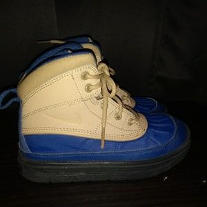Nike Acg Boots Woodside Size 13 Boys